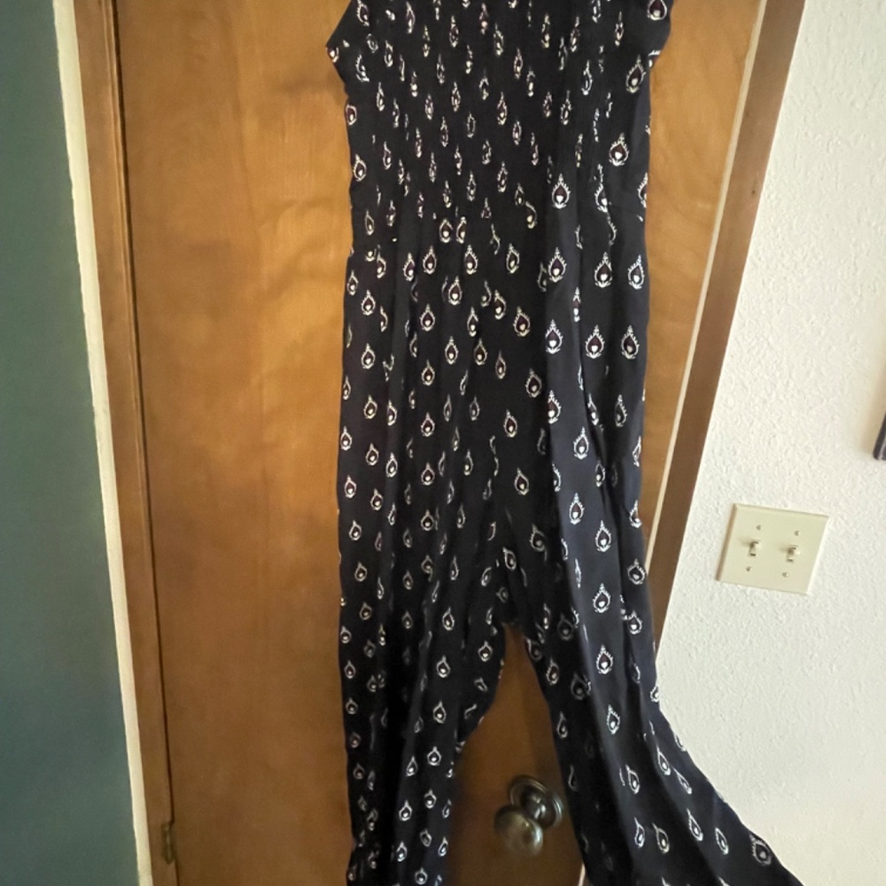 Loft jumpsuit - Picture 2 of 3